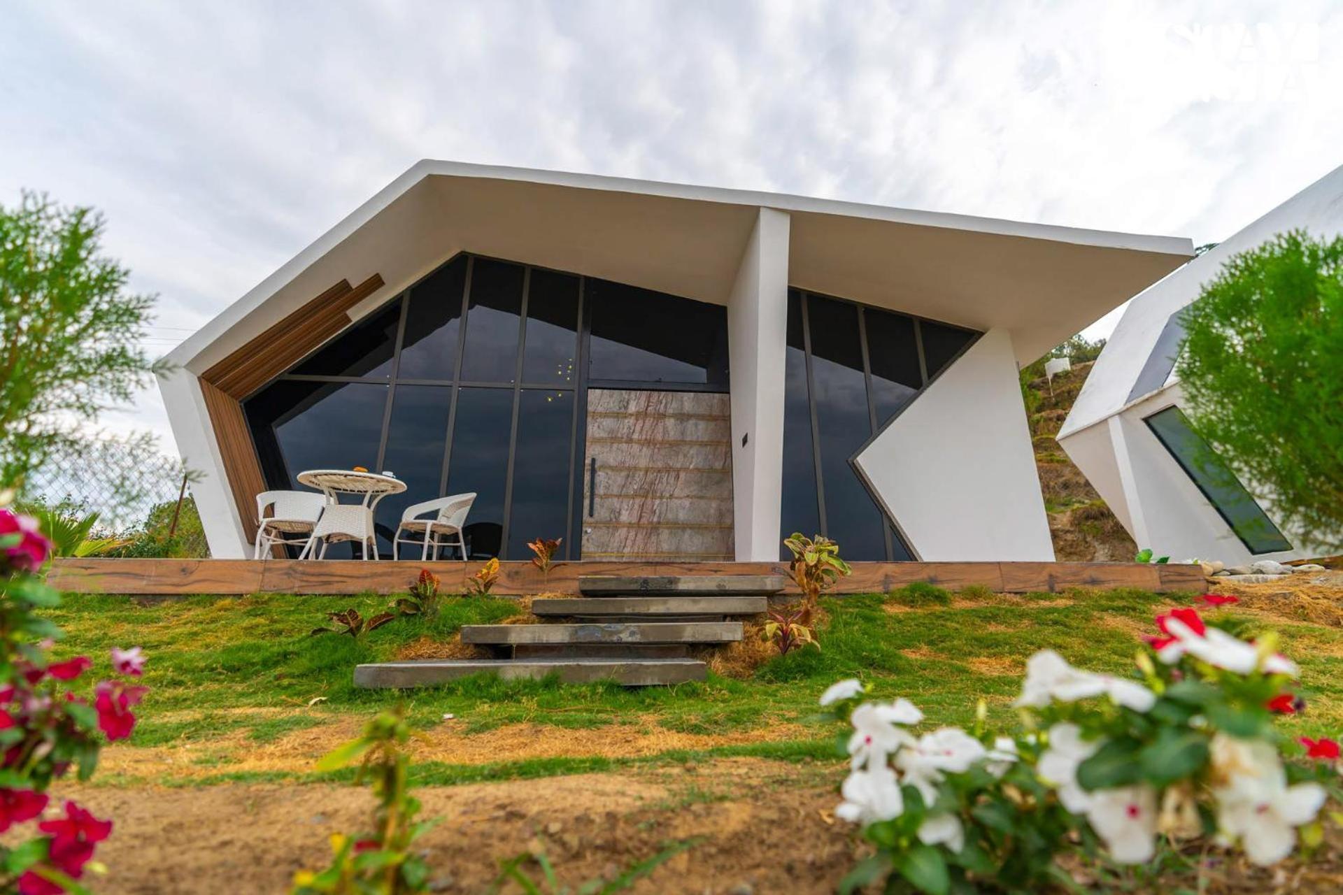 Stayvista At Luna Nova With Outdoor Pool - Ranikhet Exterior foto